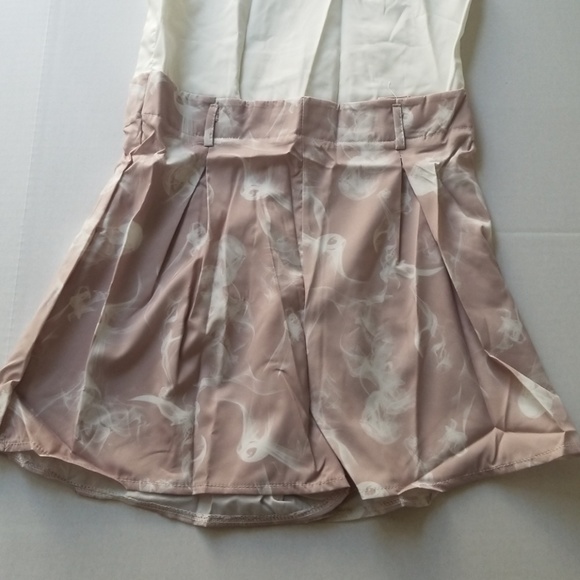 Pink and white flowy romper - Picture 6 of 7